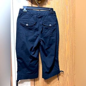 Ladies Gloria Vanderbilt capris sz 6